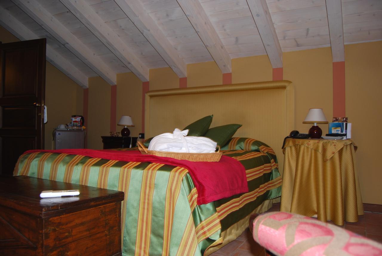 Hotel Locanda Da Carla Віджевано Екстер'єр фото